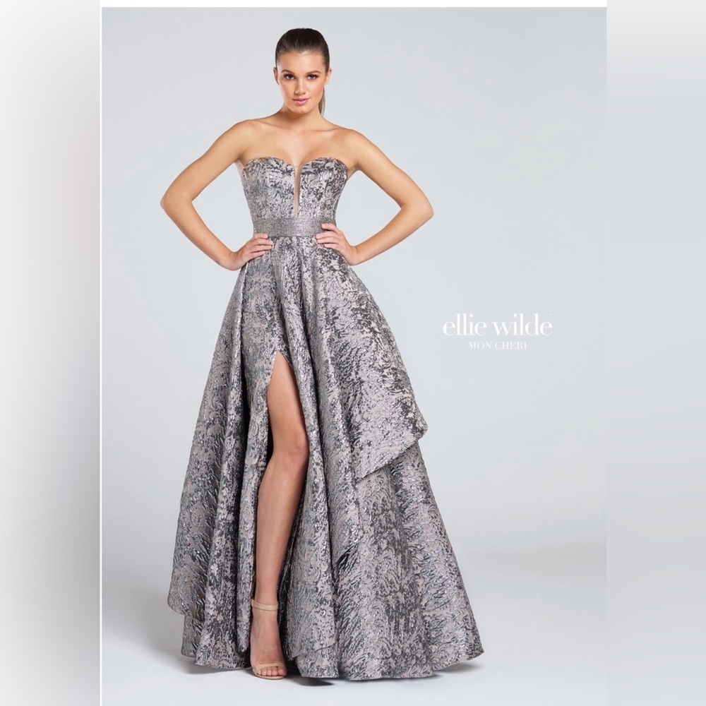 Ellie Wilde Strapless Silver Dress